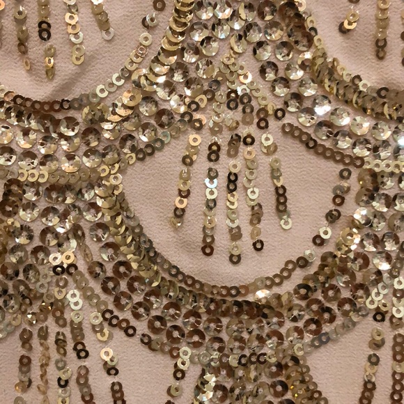 Like new gold sequin skirt - Picture 2 of 3